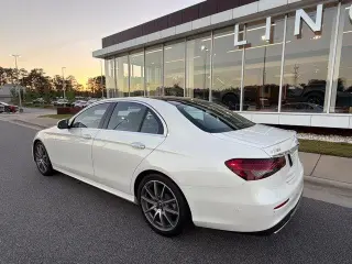 Clase E Mercedes-Benz 2023 E 350 4p Sedan