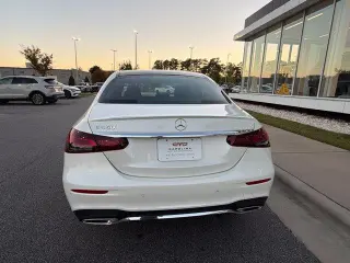 Clase E Mercedes-Benz 2023 E 350 4p Sedan