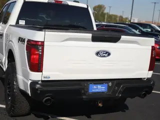 Ford F-150 2024 4x4 STX 4p SuperCrew 5.5 pies SB