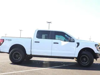 Ford F-150 2024 4x4 STX 4p SuperCrew 5.5 pies SB
