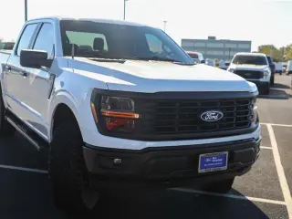Ford F-150 2024 4x4 STX 4p SuperCrew 5.5 pies SB