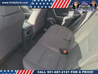 Toyota RAV4 2019 LE 4dr SUV