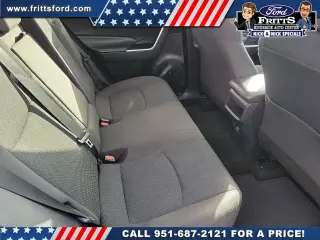 Toyota RAV4 2019 LE 4dr SUV