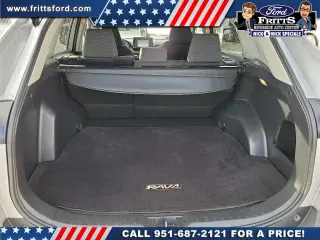 Toyota RAV4 2019 LE 4dr SUV