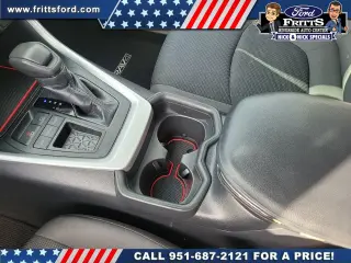 Toyota RAV4 2019 LE 4dr SUV