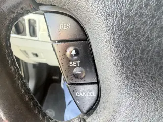 2002 Ford Thunderbird