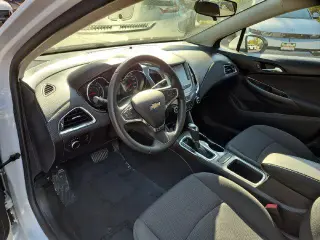 Chevrolet Cruze 2017 LT Auto 4dr Sedán