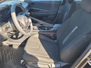 Hyundai ELANTRA Hybrid 2025 SEL Sport 4dr Sedán