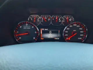 GMC Sierra 1500 2015 4x4 SLE 4p Cabasión de Tripulación 5.8 pies de Caja Corta