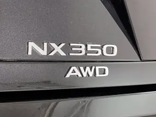 Lexus NX 350 2023 tracción en las cuatro ruedas Premium 4p Crossover