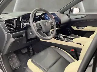 Lexus NX 350 2023 tracción en las cuatro ruedas Premium 4p Crossover