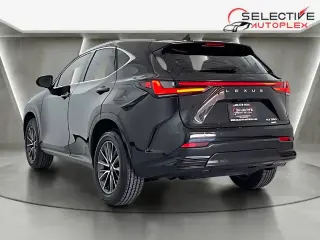 Lexus NX 350 2023 tracción en las cuatro ruedas Premium 4p Crossover