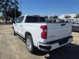 Chevrolet Silverado 1500 2020 4x2 Custom 4 puertas Crew Cab 5.8 ft. SB