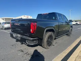 GMC Sierra 1500 2020 4x4 Denali 4dr Crew Cab 5.8 ft. SB