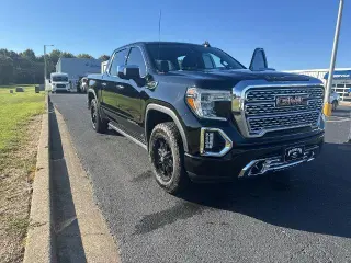 GMC Sierra 1500 2020 4x4 Denali 4dr Crew Cab 5.8 ft. SB