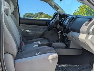 Toyota Tacoma 2013 4x2 Base 2dr Cabina Regular 6.1 ft SB 5M