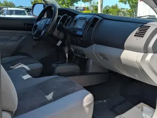 Toyota Tacoma 2013 4x2 Base 2dr Cabina Regular 6.1 ft SB 5M