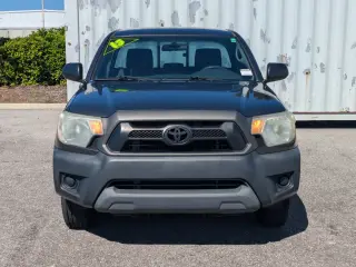 Toyota Tacoma 2013 4x2 Base 2dr Cabina Regular 6.1 ft SB 5M
