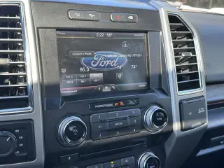 Ford F-150 2015 4x4 Lariat 4dr SuperCrew 5.5 ft. SB
