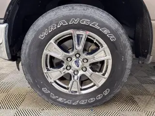 Ford F-150 2015 4x4 XLT 4puertas SuperCrew SB de 5.5 pies
