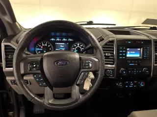 Ford F-150 2015 4x4 XLT 4puertas SuperCrew SB de 5.5 pies