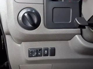 Nissan NV 2016 3500 HD S 3dr Passenger Van (V8)