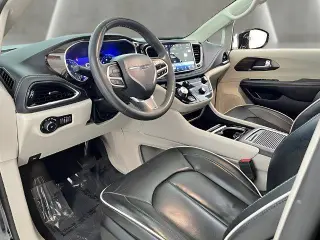 Chrysler Pacifica 2023 Limited 4dr Mini-Van