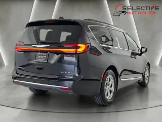 Chrysler Pacifica 2023 Limited 4dr Mini-Van