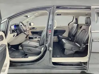 Chrysler Pacifica 2023 Touring L 4dr Mini-Van