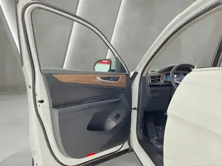 Volkswagen Atlas 2025 AWD SE 4Motion 4dr SUV con Tecnología