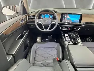 Volkswagen Atlas 2025 AWD SE 4Motion 4dr SUV con Tecnología