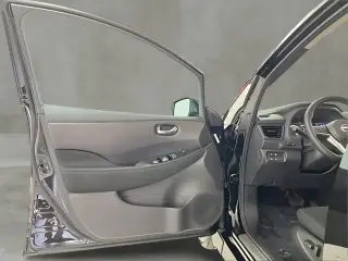 Nissan LEAF 2025 SV PLUS 4dr Hatchback
