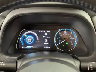 Nissan LEAF 2025 SV PLUS 4dr Hatchback