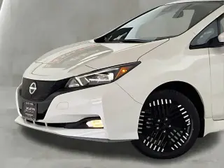 Nissan LEAF 2024 SV PLUS 4dr Hatchback