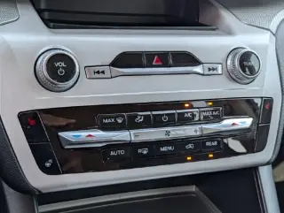 Ford Explorer 2023 XLT 4p SUV