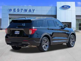 Ford Explorer 2023 XLT 4p SUV