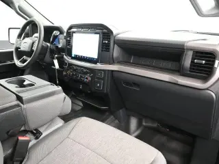 Ford F-150 2024 4x4 XL 4dr SuperCrew 5.5 ft. SB