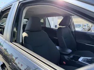 Toyota RAV4 Hybrid 2024 AWD LE 4dr SUV