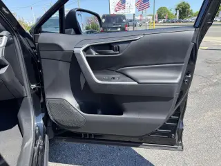 Toyota RAV4 Hybrid 2024 AWD LE 4dr SUV
