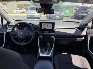 Toyota RAV4 Hybrid 2024 AWD LE 4dr SUV