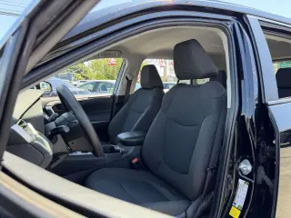 Toyota RAV4 Hybrid 2024 AWD LE 4dr SUV