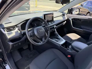 Toyota RAV4 Hybrid 2024 AWD LE 4dr SUV