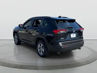Toyota RAV4 Hybrid 2024 AWD LE 4dr SUV