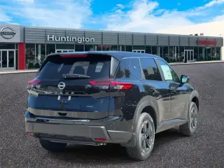 Nissan Rogue 2026 AWD SV 4p Crossover