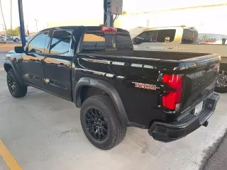 Chevrolet Colorado 2025 4x4 Trail Boss 4dr Crew Cab 5 ft. SB