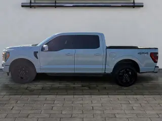 Ford F-150 2023 4x4 Lariat 4dr SuperCrew 5.5 ft. SB
