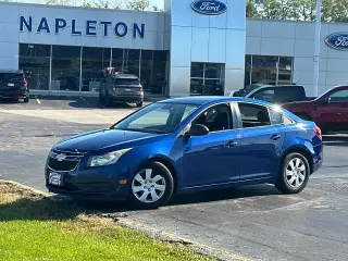 Chevrolet Cruze 2013 LS Auto 4p Sedan con 1SB