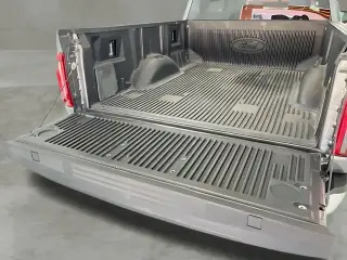 Ford F-150 2024 4x4 XLT 4dr SuperCrew 5.5 ft. SB