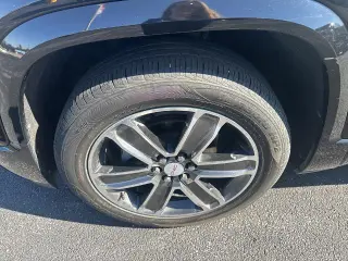 GMC Acadia 2017 Denali 4dr SUV