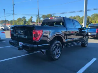 Ford F-150 2023 4x4 XLT 4p SuperCrew 5.5 ft. CB